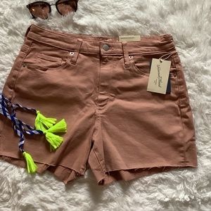 WOMEN SHORTS UNIVERSAL THREAD GOODS CO.